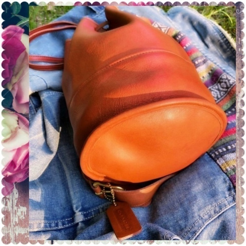 VINTAGE COACH RARE BIXBY CROSSBODY BACKPACK SLING BUCKET BAG BRITISH TAN 9984 - Picture 9 of 17